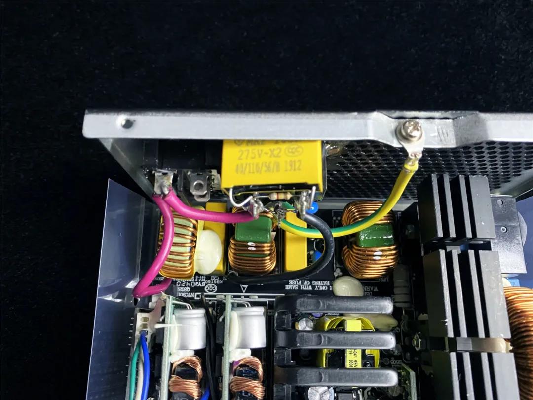 长城巨龙模组电源拆解视频,长城矿龙电源1250瓦重量