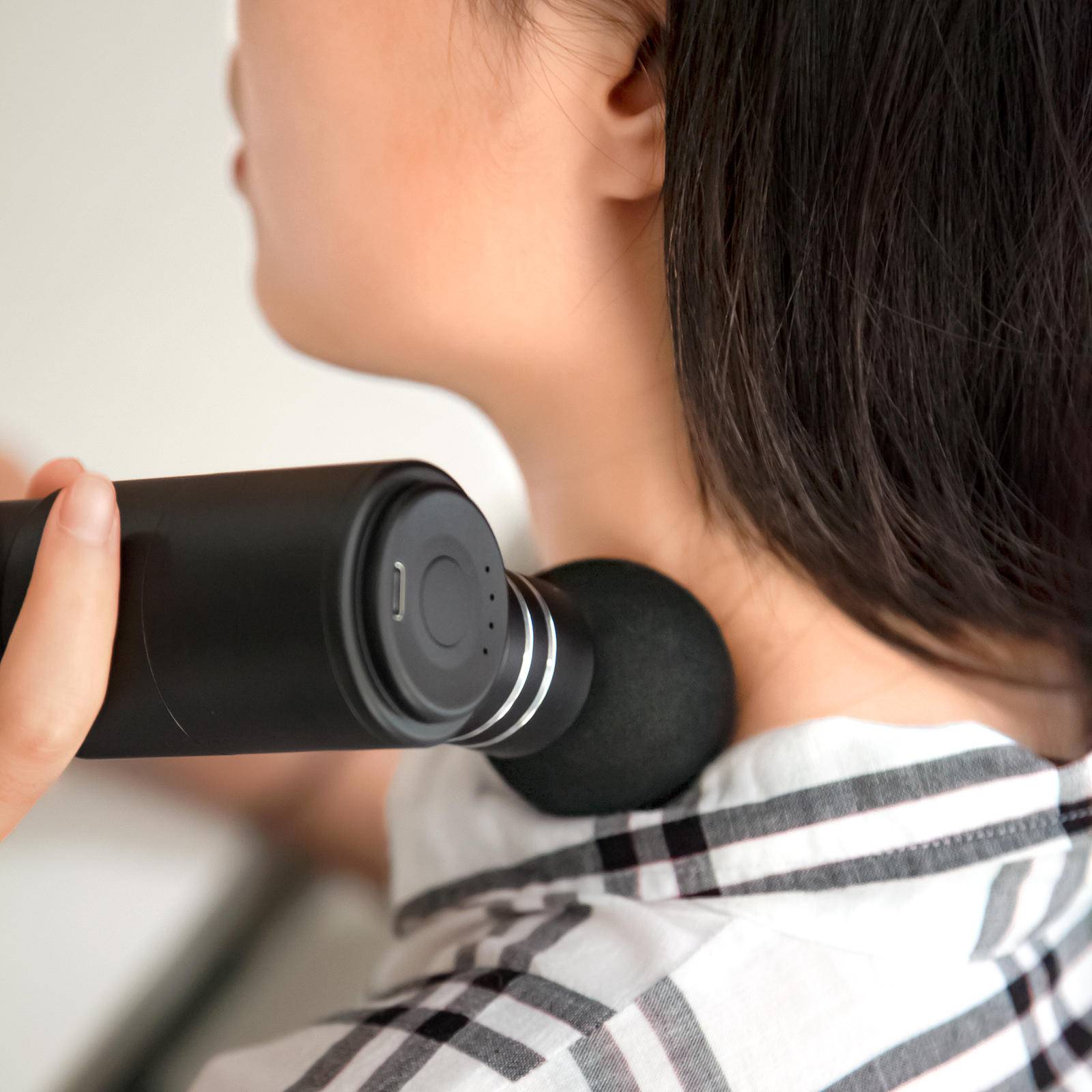 留美休学博士再创业,打造黑科技筋膜枪,消除疲劳有一套