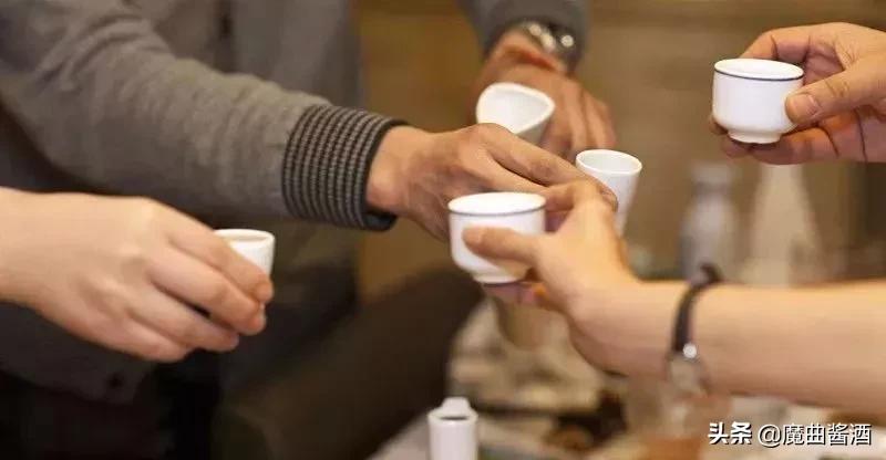 喝酒醉了用什么方法可以快点醒酒,喝酒后如何醒酒最简单的办法