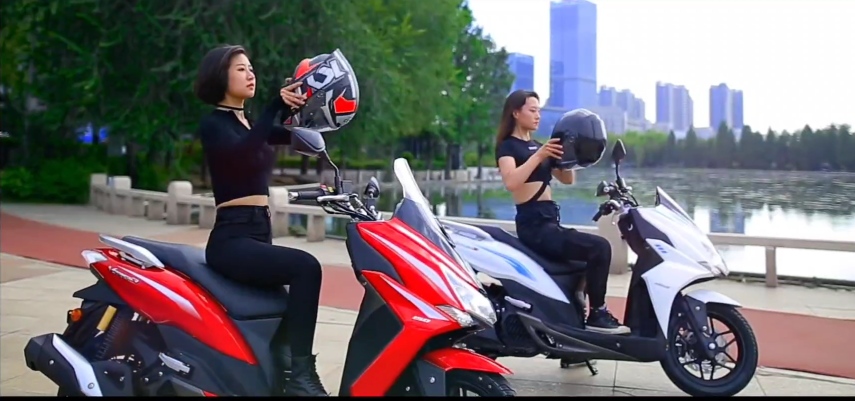 油电混动踏板摩托车,国产摩托车踏板小s