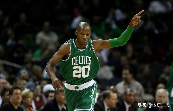 雷阿伦谈皮尔斯加内特,加内特雷阿伦皮尔斯三人互相拥抱