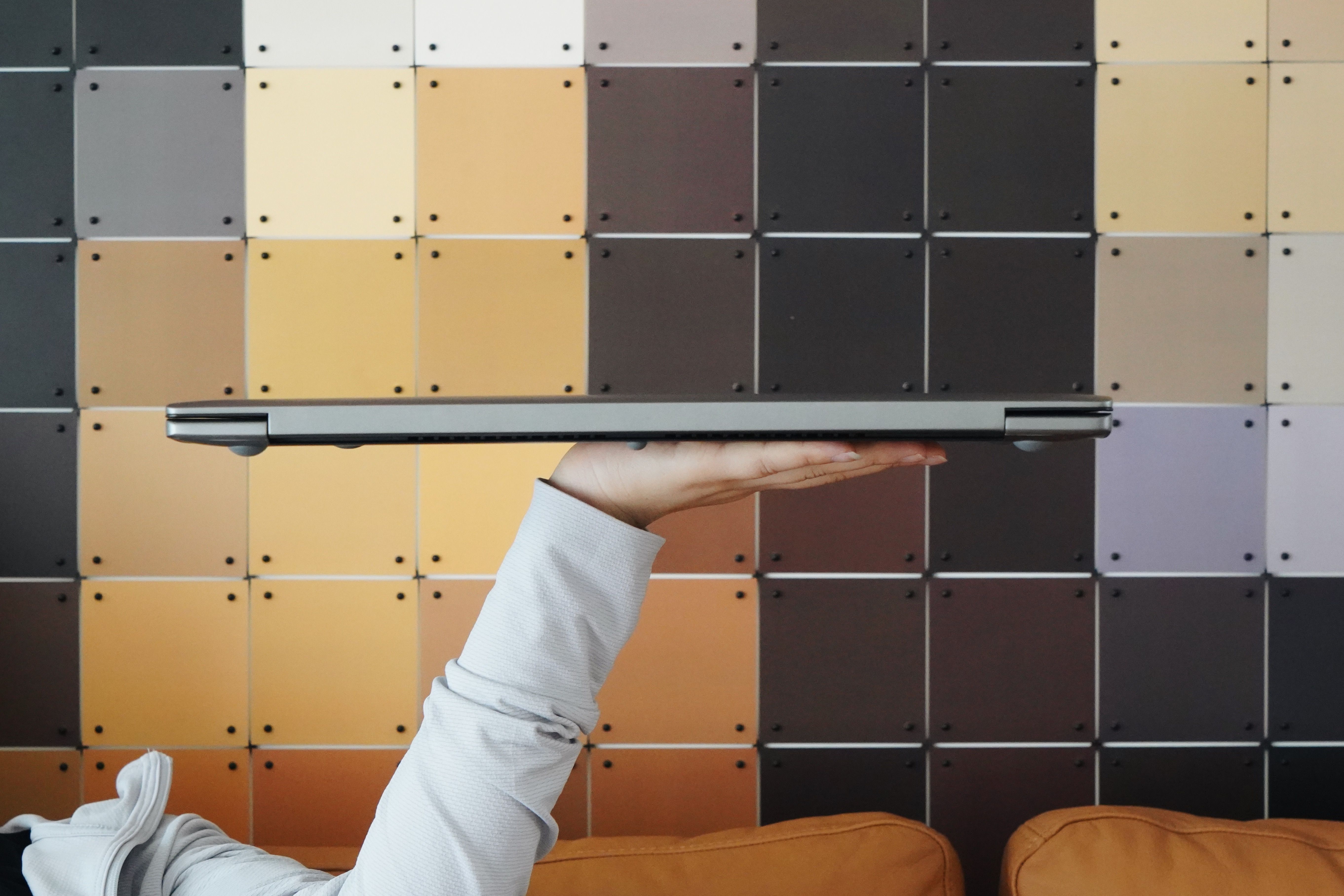 lggram笔记本为什么买的人少,苹果macbookpro和lggram