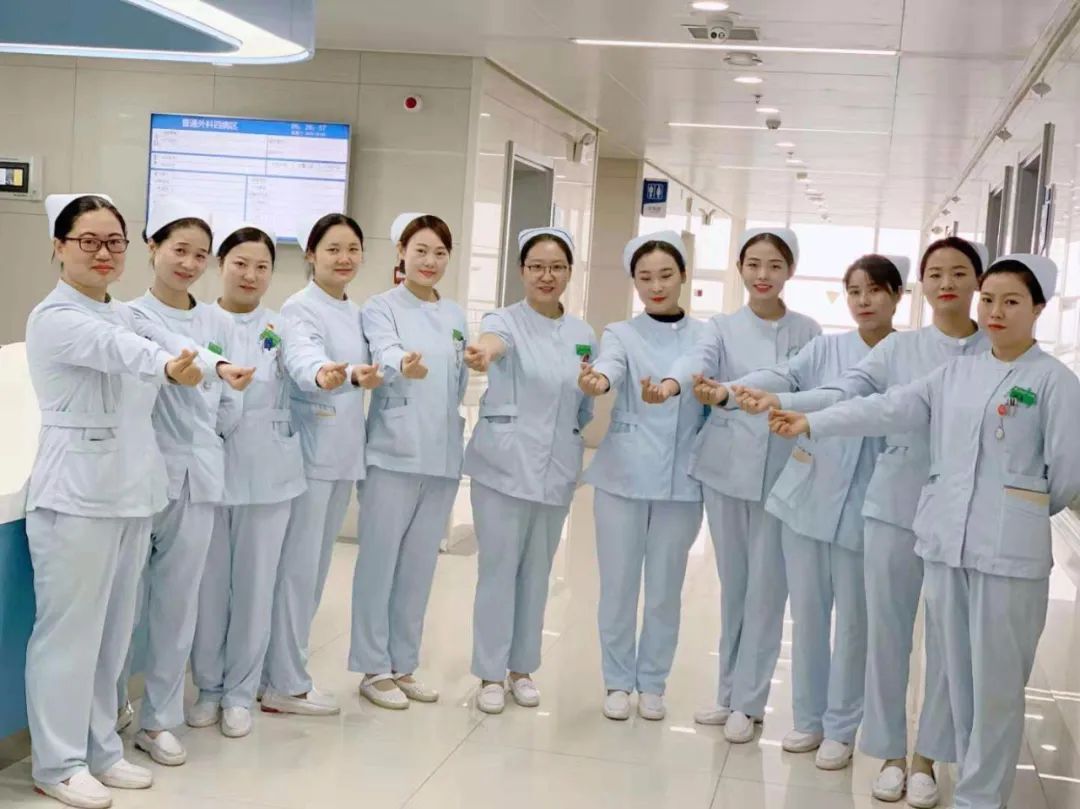 县中医院首例腹腔镜手术圆满成功,直肠癌腹腔镜手术成功案例