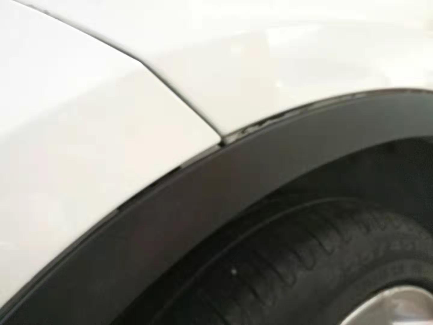 老款宝马x1直列六缸,2.0t宝马x1三缸10万公里后的感受