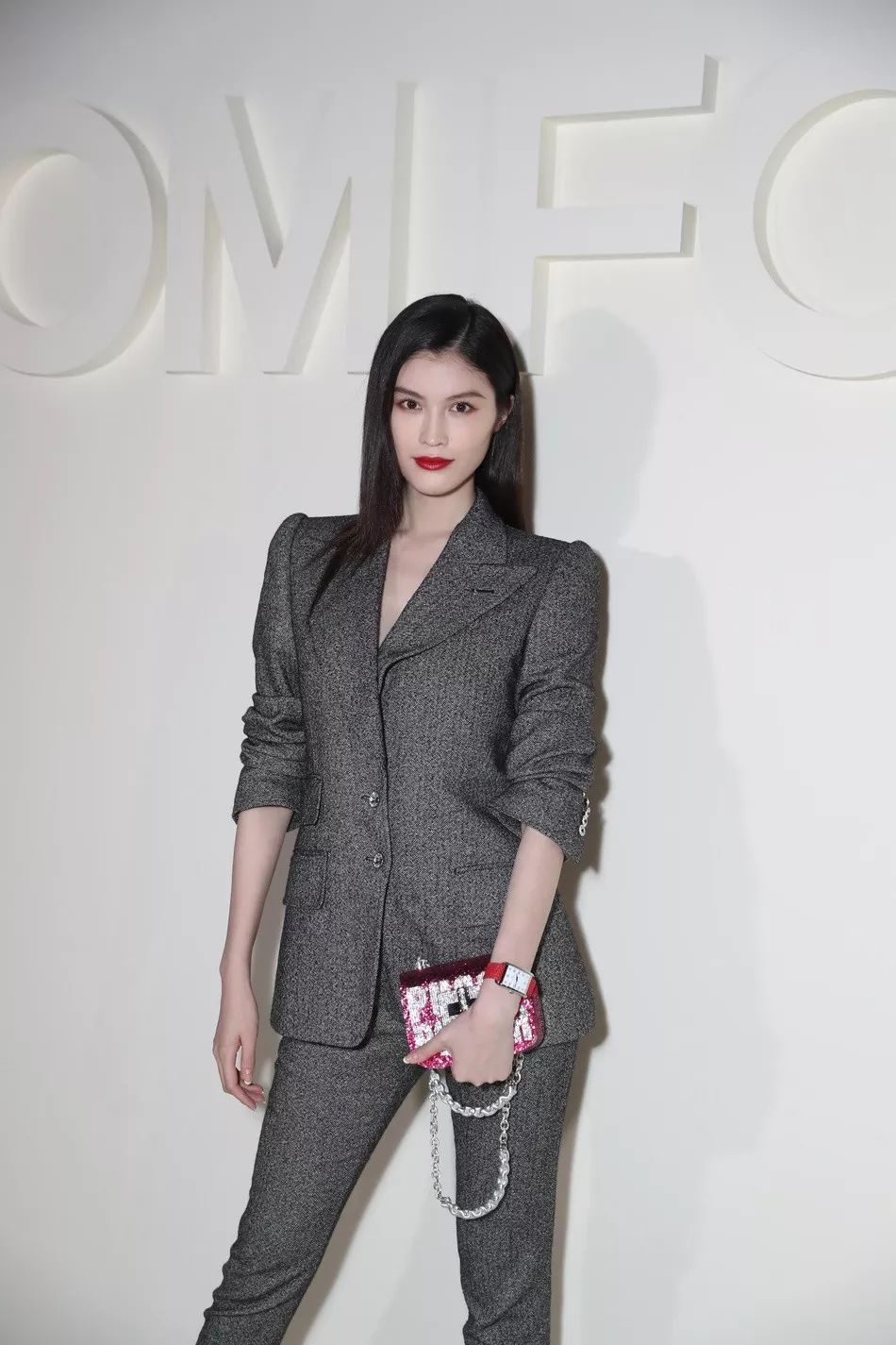 刘雯2020全球超模收入榜排第几,2018年最赚钱模特刘雯