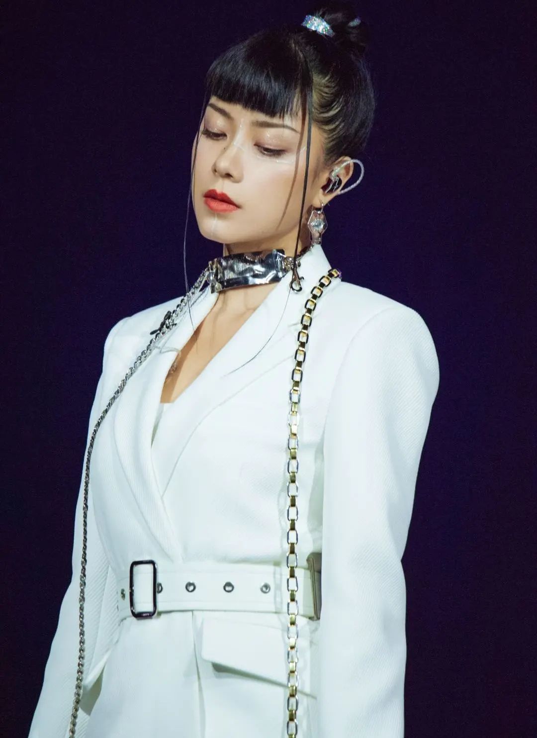 珍珠耳钉优雅永不过时,经典大方的耳钉