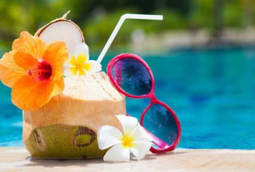 买椰子怎么选椰肉多的,买椰子怎么选