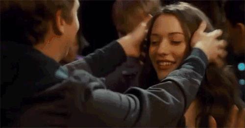 “用完了一整盒安全套，我们还不是男女朋友。”