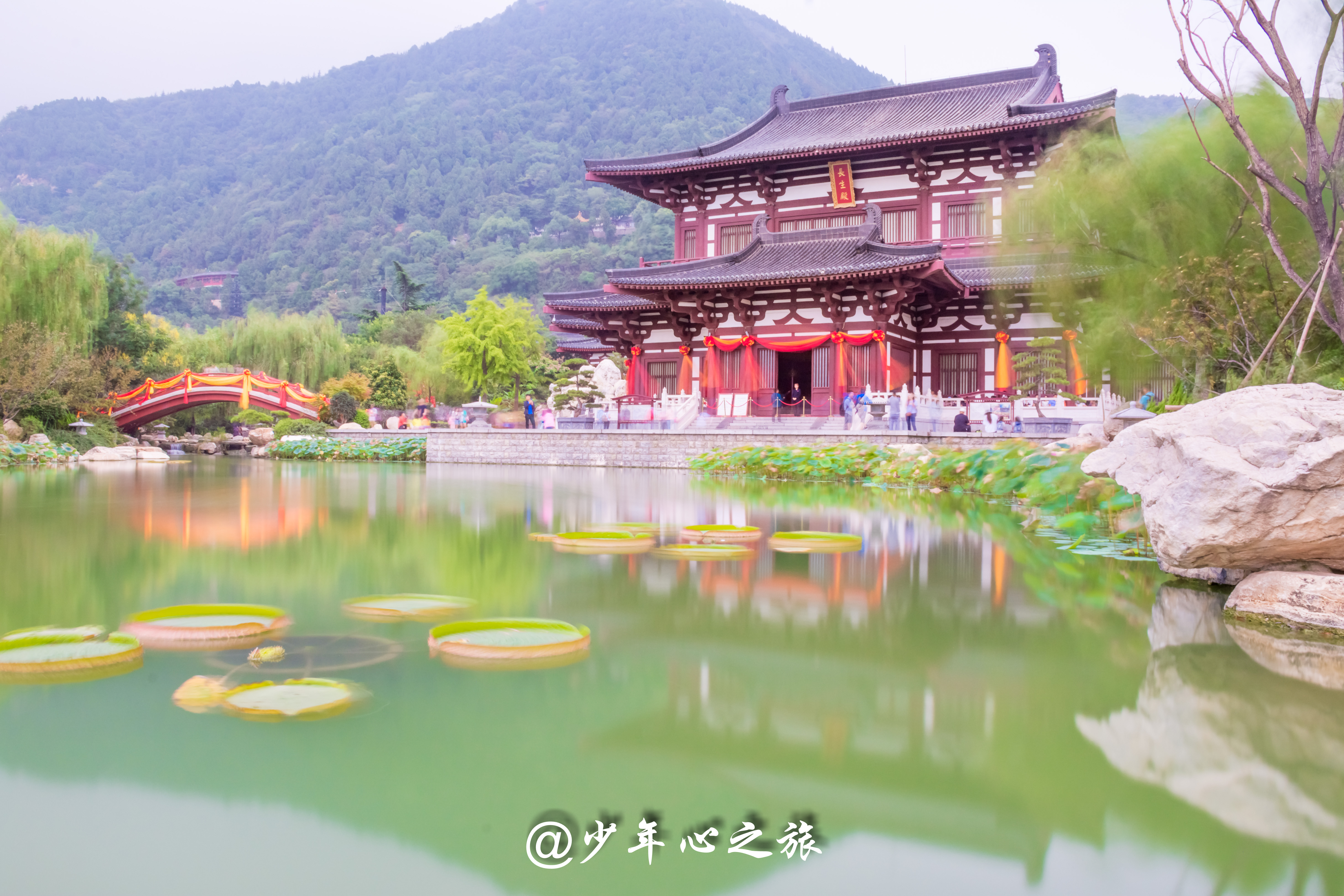 华清宫里面的坑是真的还是假的,华清池最坑的景点