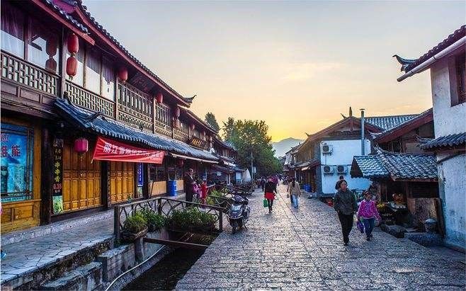 云南旅游景点攻略自由行线路推荐,云南旅游美食一条街小吃