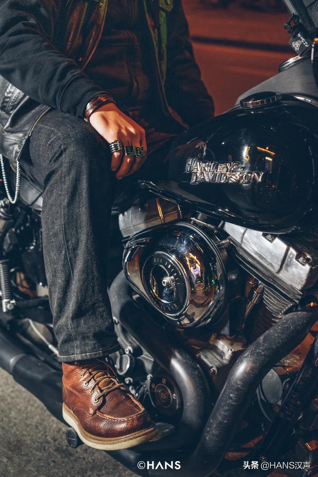 武汉神秘三角地，马路牙子上的通宵派对