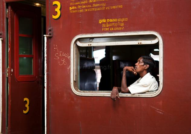 除了雪什么都有的宝石岛，仗义把港口借中国99年，支付宝通用！