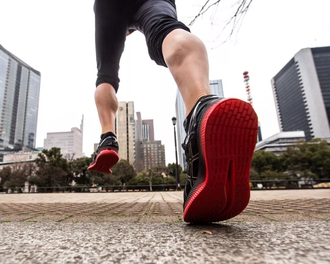 亚瑟士跑鞋矩阵图解,亚瑟士最强跑鞋metarise