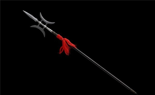 方天画戟这么强，为何除了吕布几乎没人用？学者：其实吕布也不用