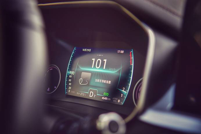 全新一代瑞虎8穿越剑门关,全新一代瑞虎8十万人百城公测