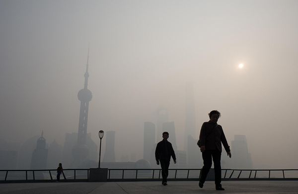 还车内一片净土，有它在雾霾不是问题，70迈空气净化器体验