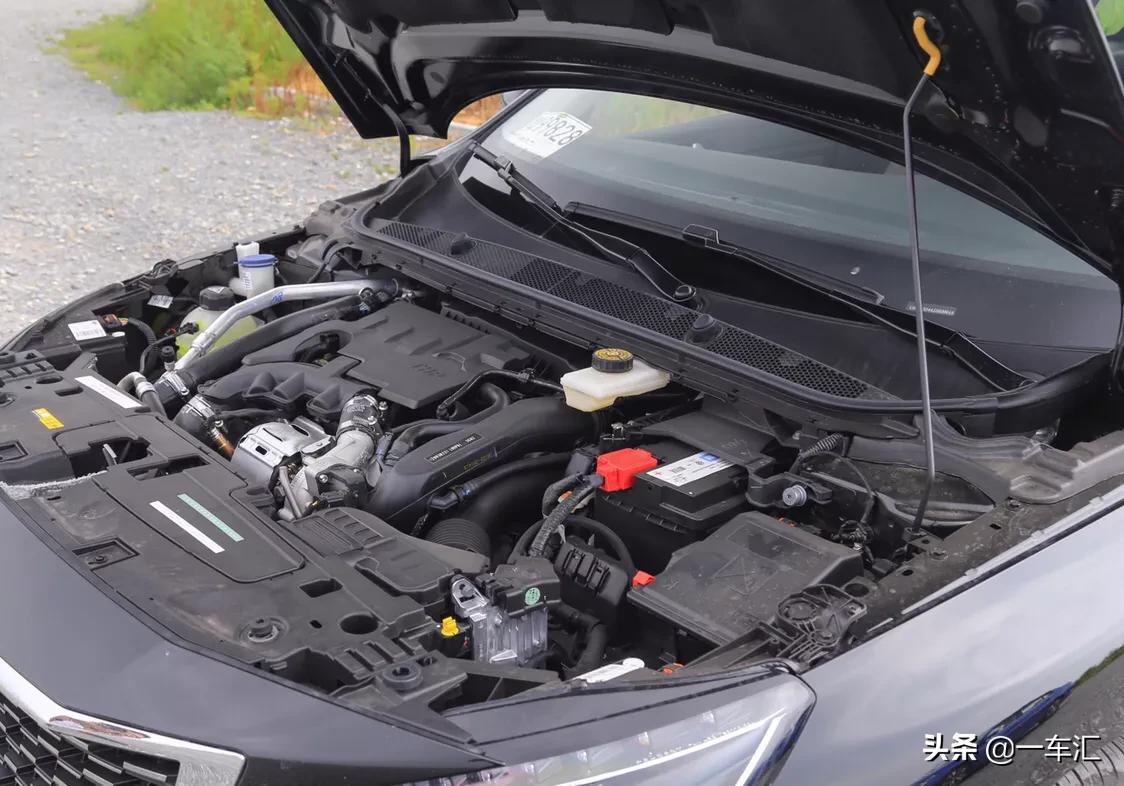 标致408与朗逸哪个更值得购买,标致4082019款离地间隙