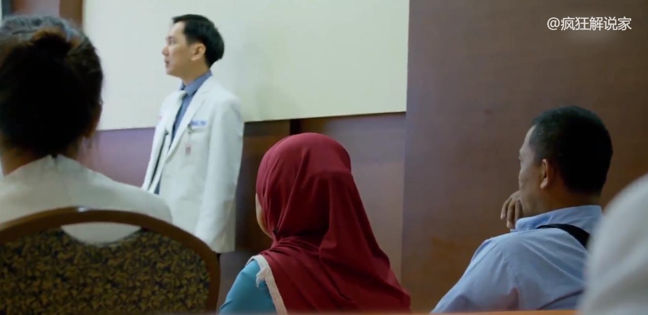 印尼最胖男孩减重200斤,印尼小胖墩