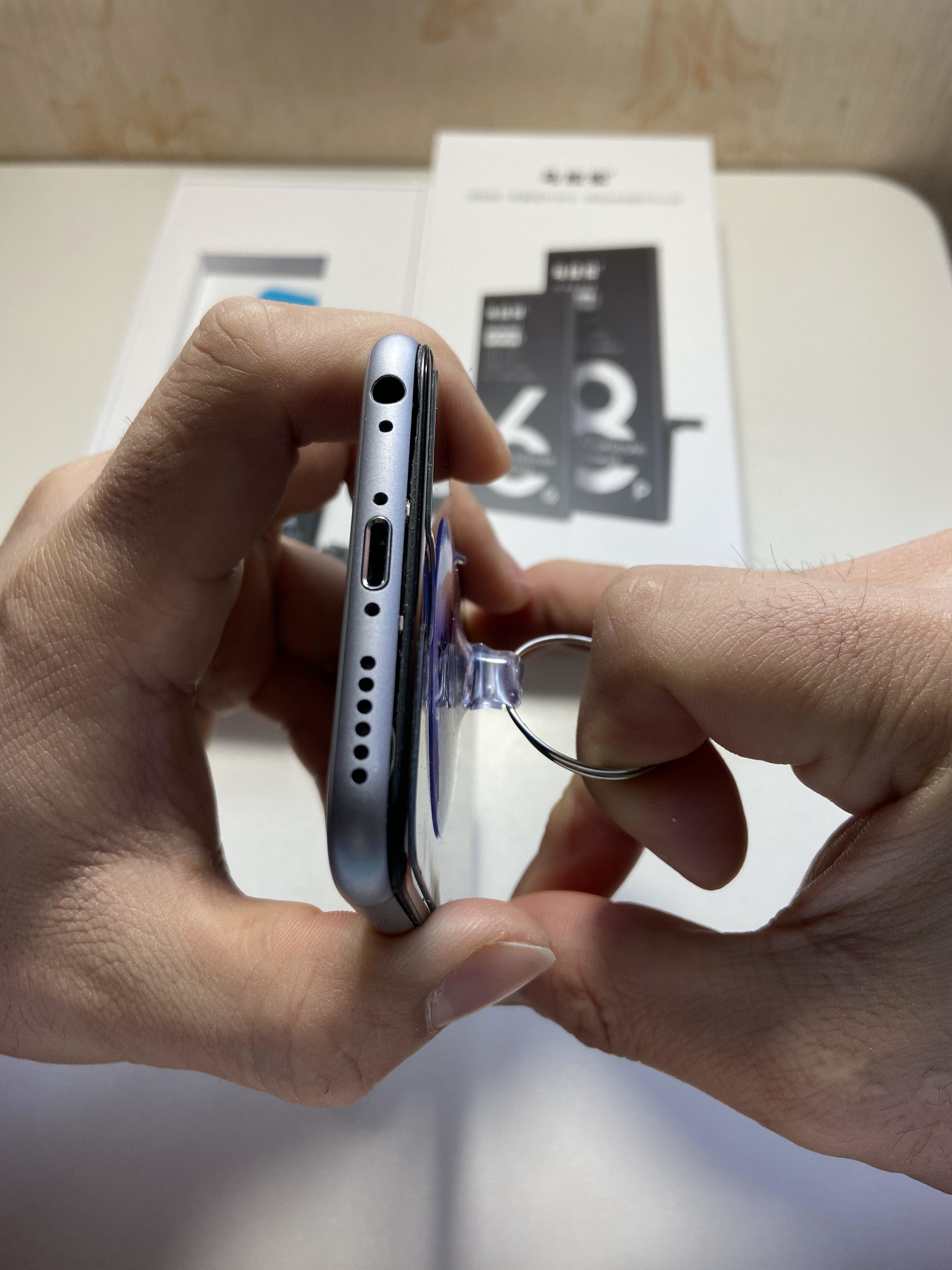 给四年前的iPhone6s换上这款电池，竟然满血复活，恢复如初