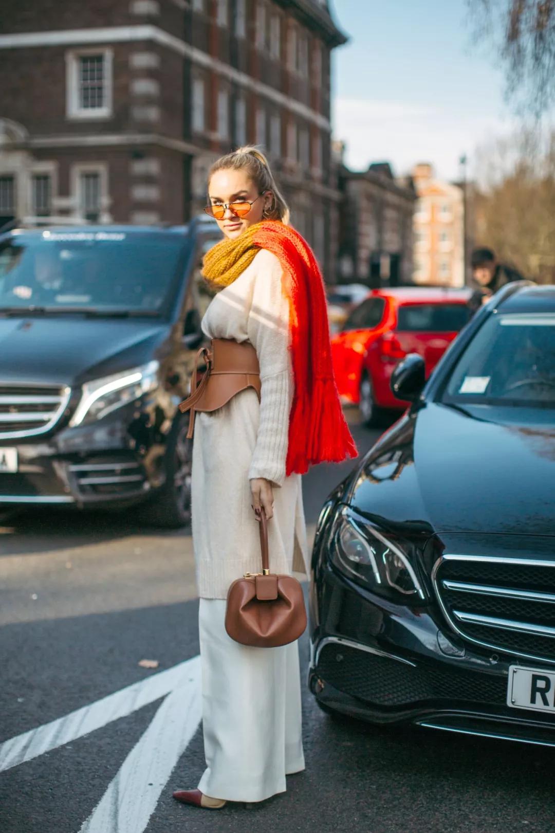 瀹嬪闇忓瓱缇庡矏鍚岀┛绱壊瑗胯,瀹嬪闇忓瓱缇庡矏绌挎惌