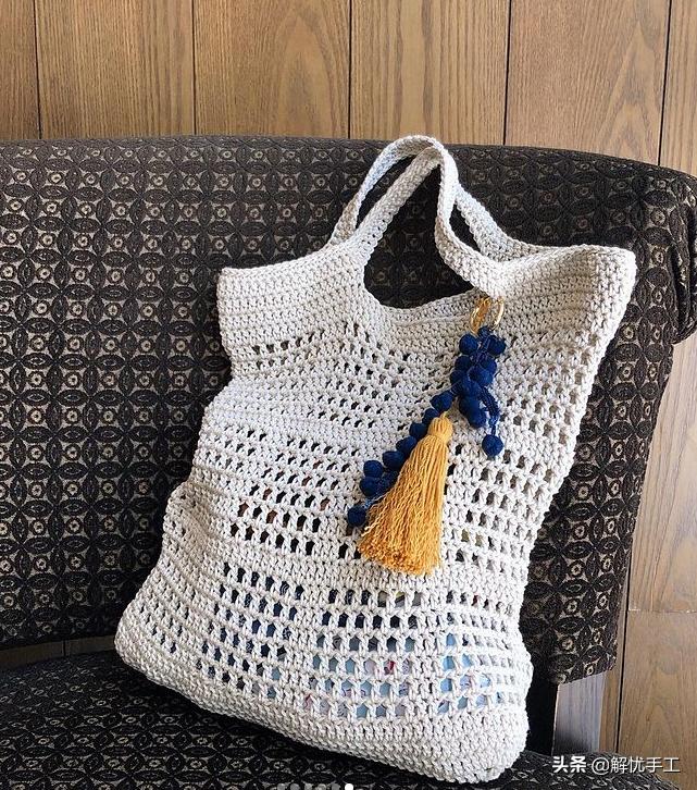 简单漂亮的小包包钩针教程,韩国钩针钩桌布花样教程