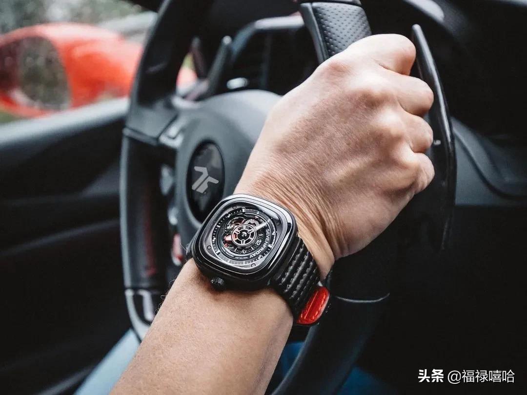 新年相亲加分秘籍|如何从手表分辨这个潮男的“真伪”