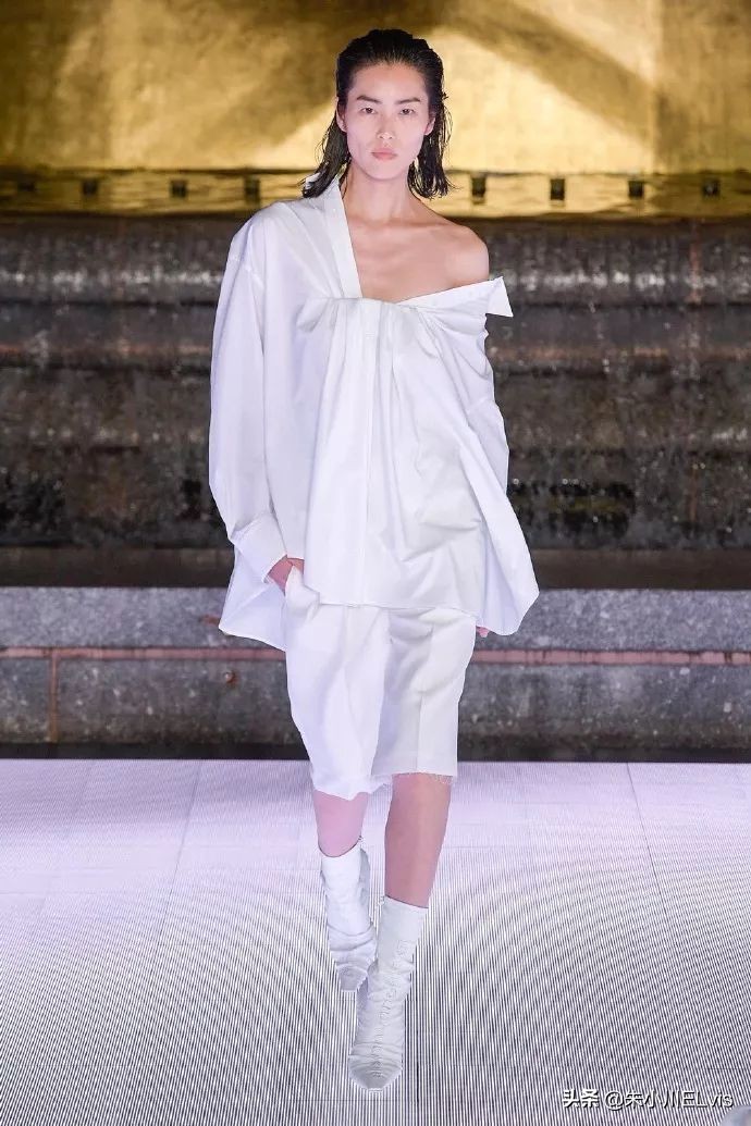 拒绝Coach算什么？看完刘雯的*服私**就知道她有多刚