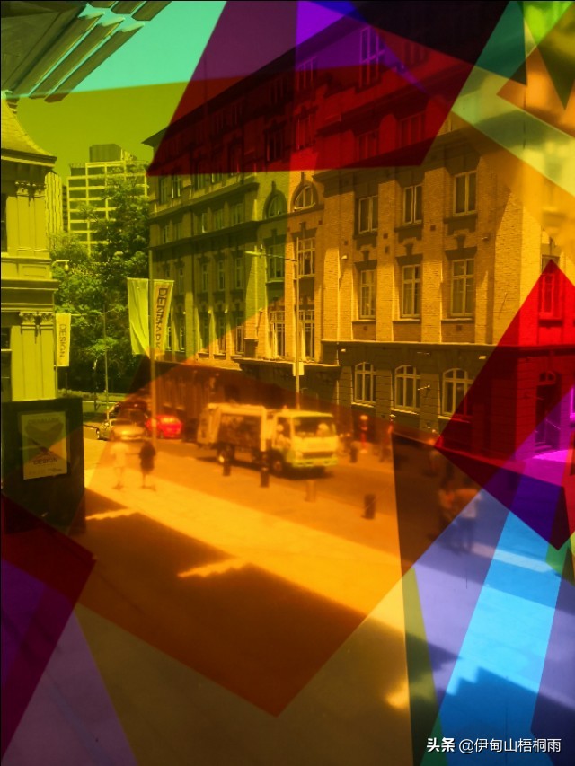 极简的温柔一条被遗忘了七年的Ochirly欧时力亚麻长裤