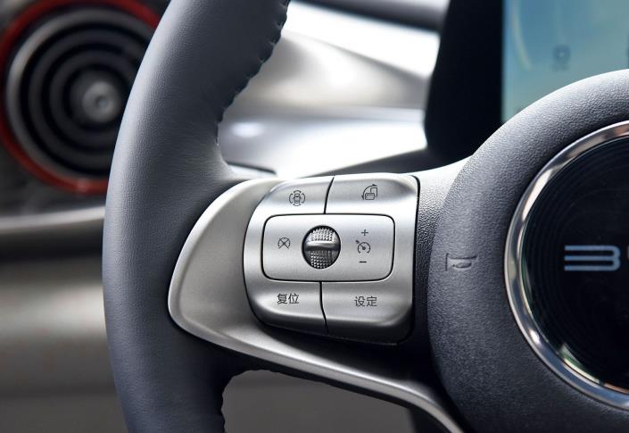 比亚迪元和欧拉好猫哪个值得买,比亚迪海豚和欧拉好猫性价比