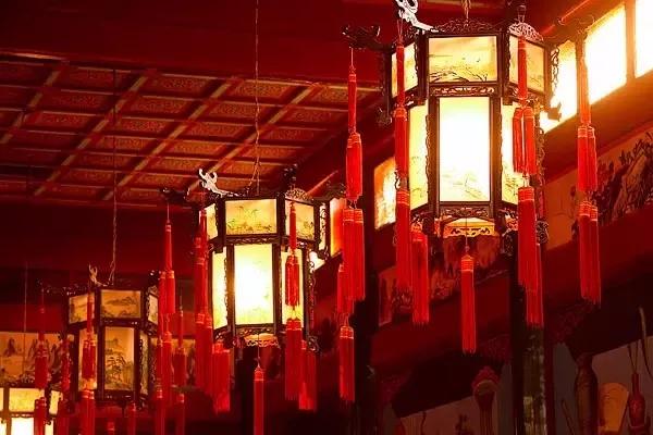 宫灯,流影中的精致时光