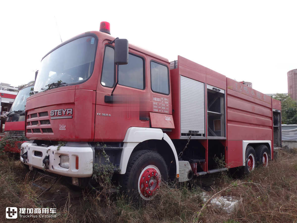 斯太尔消防车老款,中国斯太尔军用消防车图片