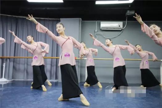 不懂一些专业术语,舞蹈入门60个专业术语