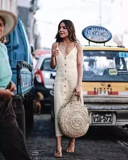 夏天亚麻显瘦气质套装,今夏流行穿亚麻高级爆了