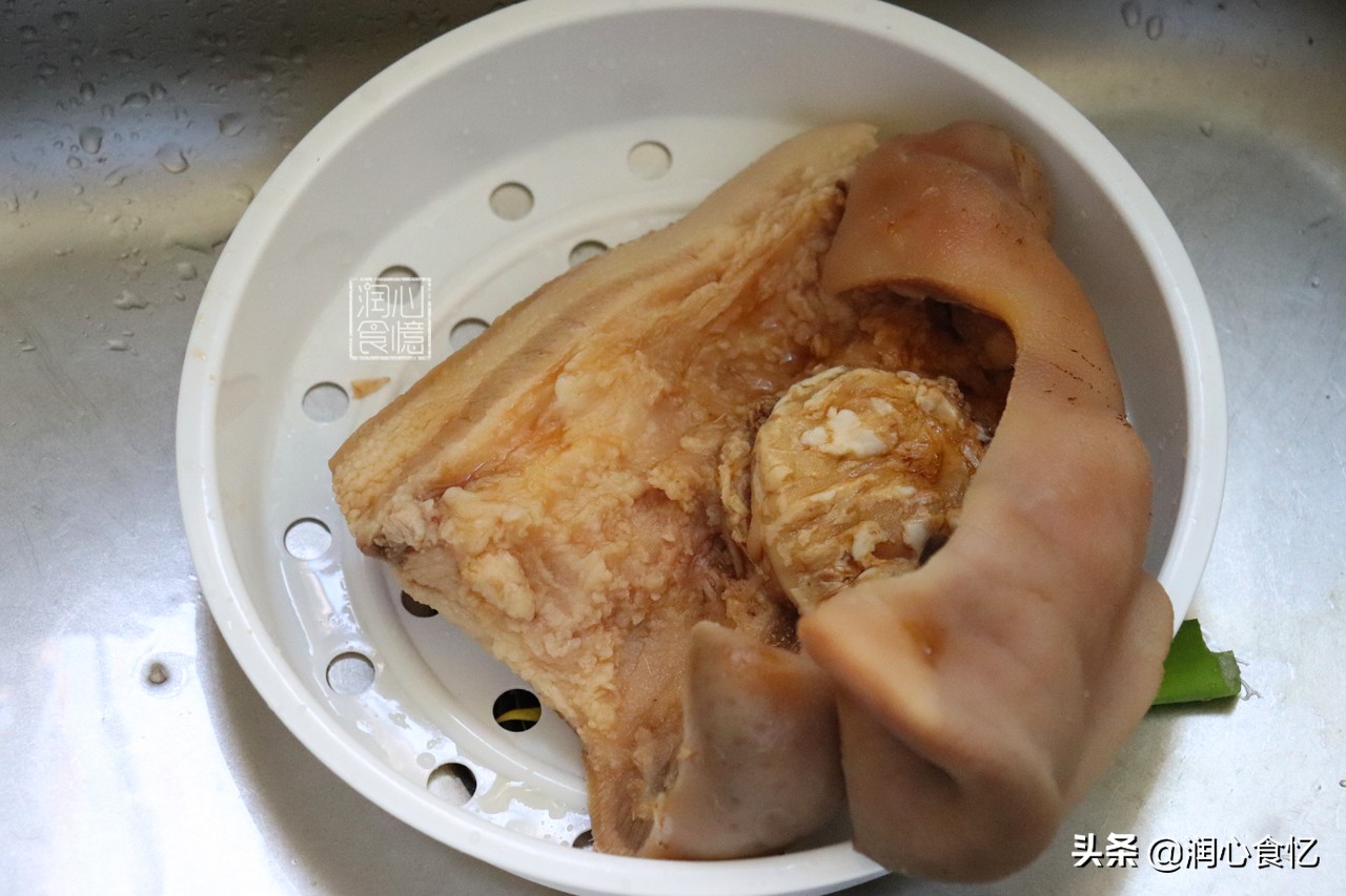 卤菜店的猪头肉卖多少钱一斤合适,卤味猪头肉