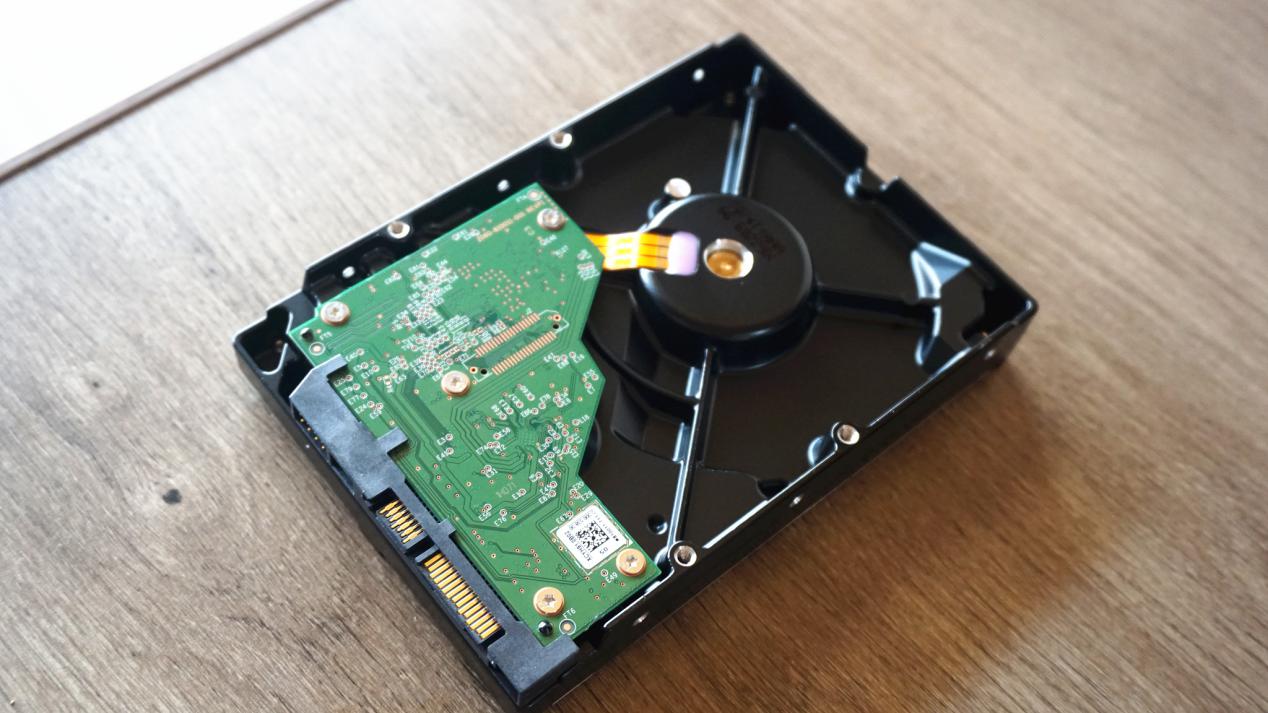 老家新居装上九安监控搭配西部数据紫盘，自己动手安装并不难