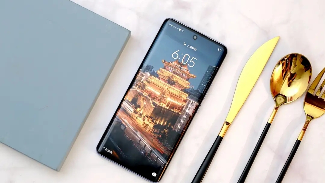 华为nova9目前还值得入手吗,华为nova9目前还值得购买吗