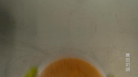 做戚风蛋糕不塌陷的秘诀是啥,戚风蛋糕如何做到不塌陷