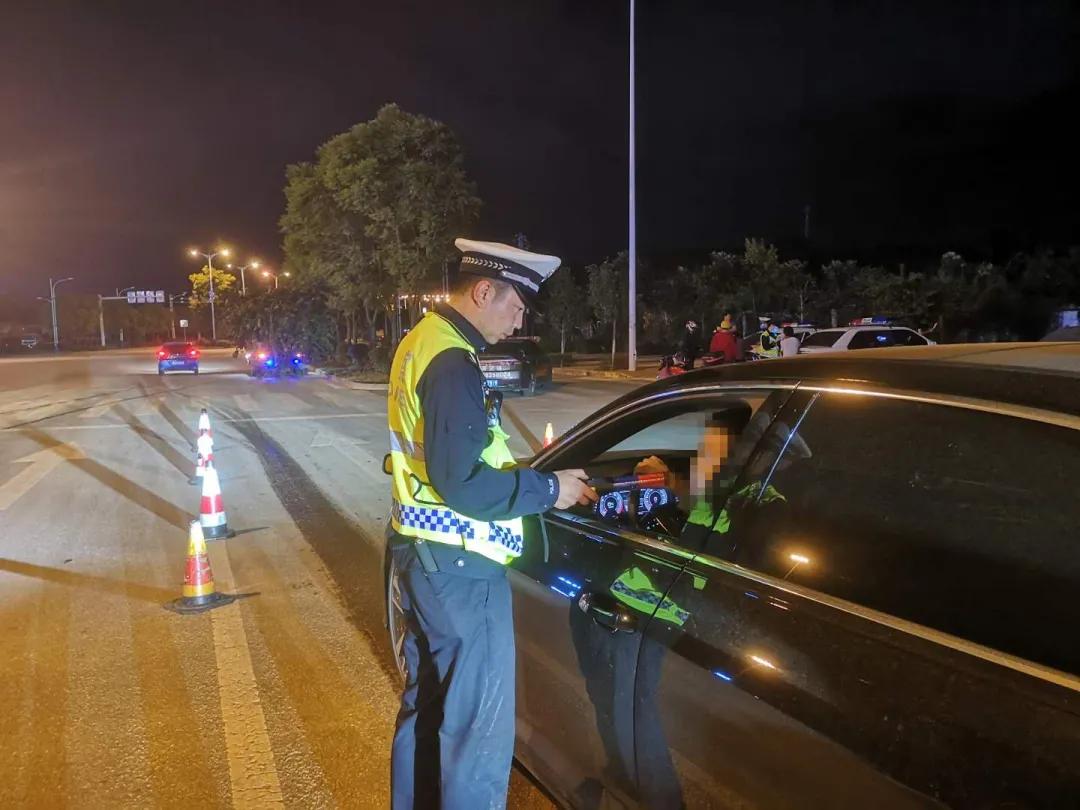 一个路口多项违法怎么处罚,同一路口同一天多次违法怎么处罚