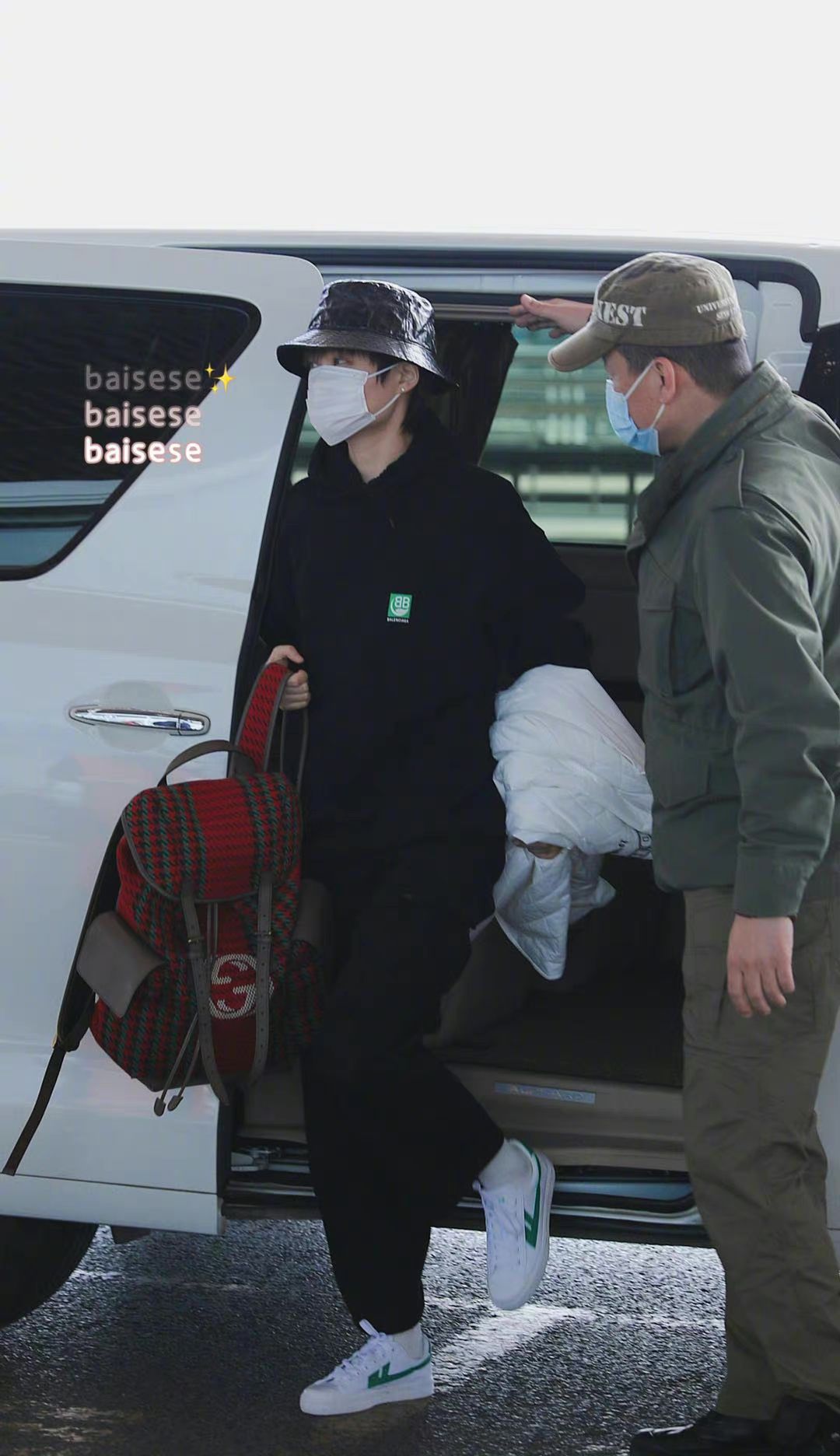 gucci李宇春杨幂,王源李宇春同款回力