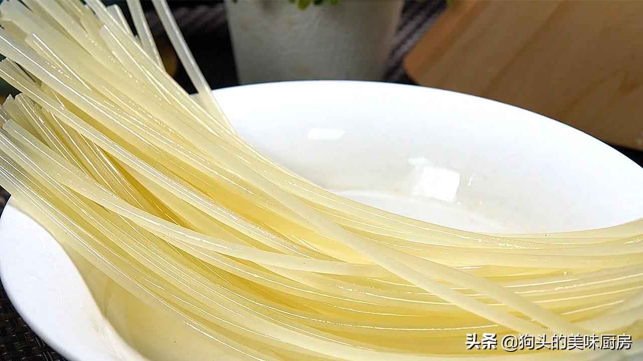 香辣过瘾的新疆米粉,怎么做又香又辣又好吃的米粉