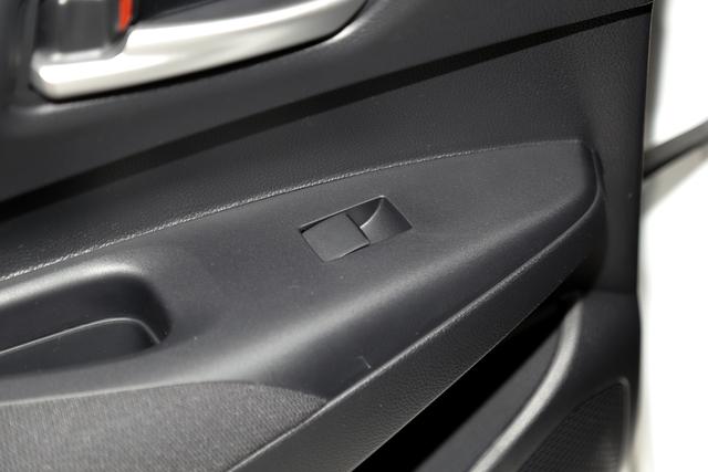 全新丰田卡罗拉性价比到底如何,全新丰田卡罗拉测评视频