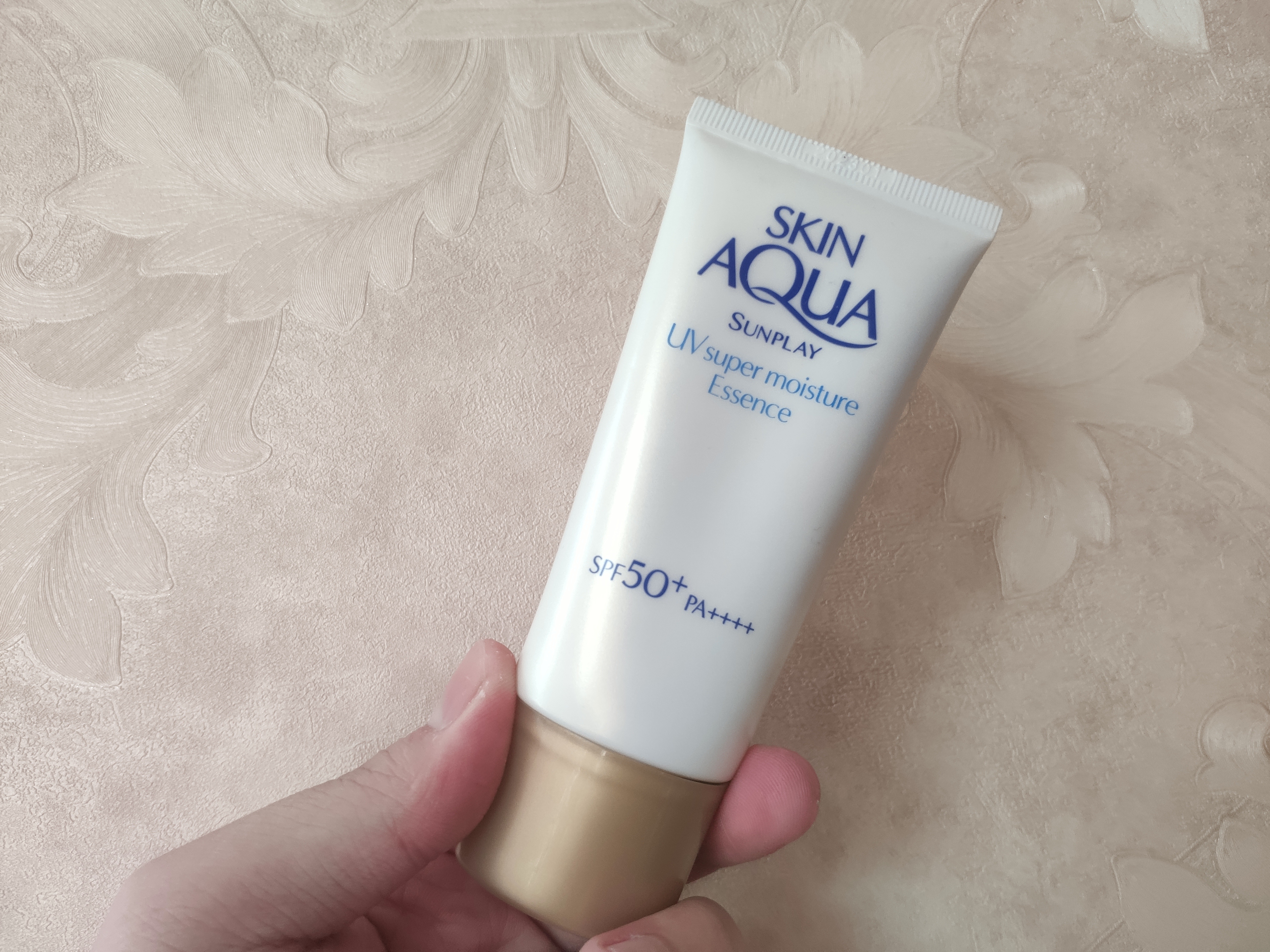 科颜氏防晒两个款哪个更适合油皮,科颜氏清爽防晒好用吗