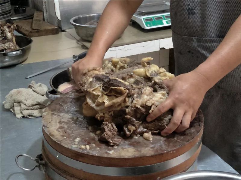 砚山县舌尖上的美食,砚山牛肉汤锅正宗做法