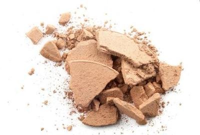 上完粉底很干怎么办,粉底太干加什么调和