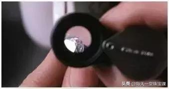 珠宝展天价翡翠图片,中国珠宝卖的翡翠是正品吗