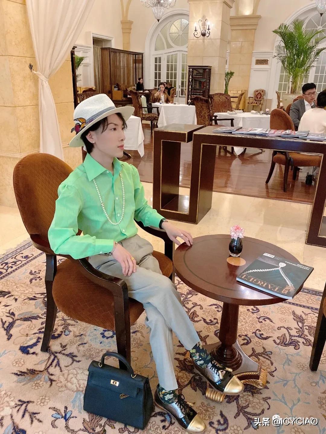 成衣定制最大的困难,对话95后白岩松视频