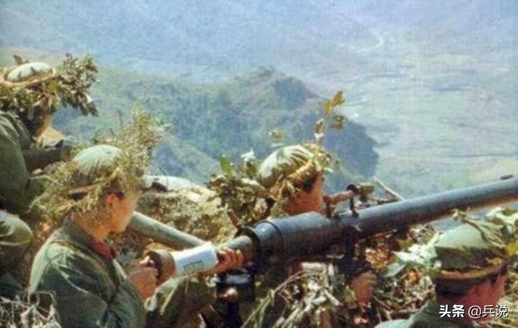 军报记者完整视频,军区记者采访班长