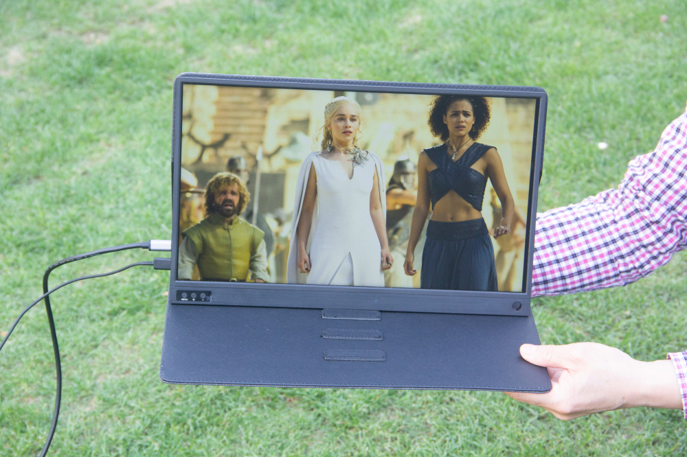 能给手机做成电脑的显示器,给手机配个显示器