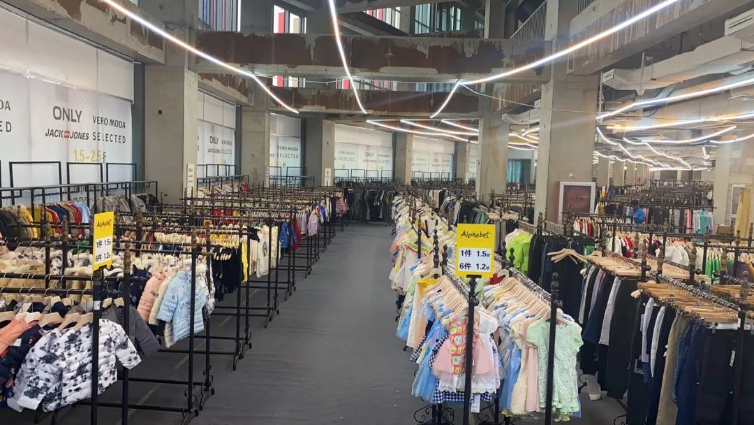 通州人快行动！2021首届大型品牌内购会，100000件大牌低至10元起