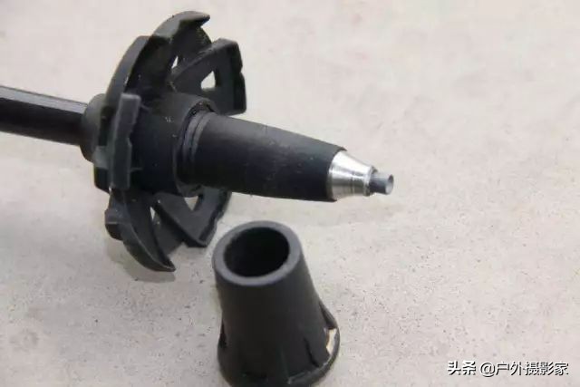 徒步登山杖的正确使用方法,户外登山杖的正确使用视频